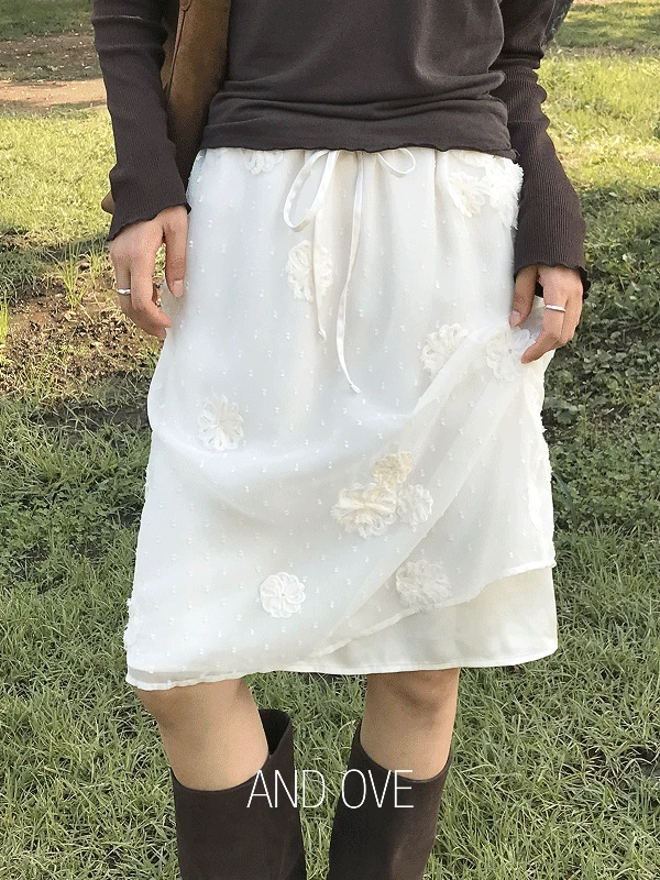 [밴딩/러블리/자수/레이스] 엔드 플라워 레이스 미디 밴딩 스커트