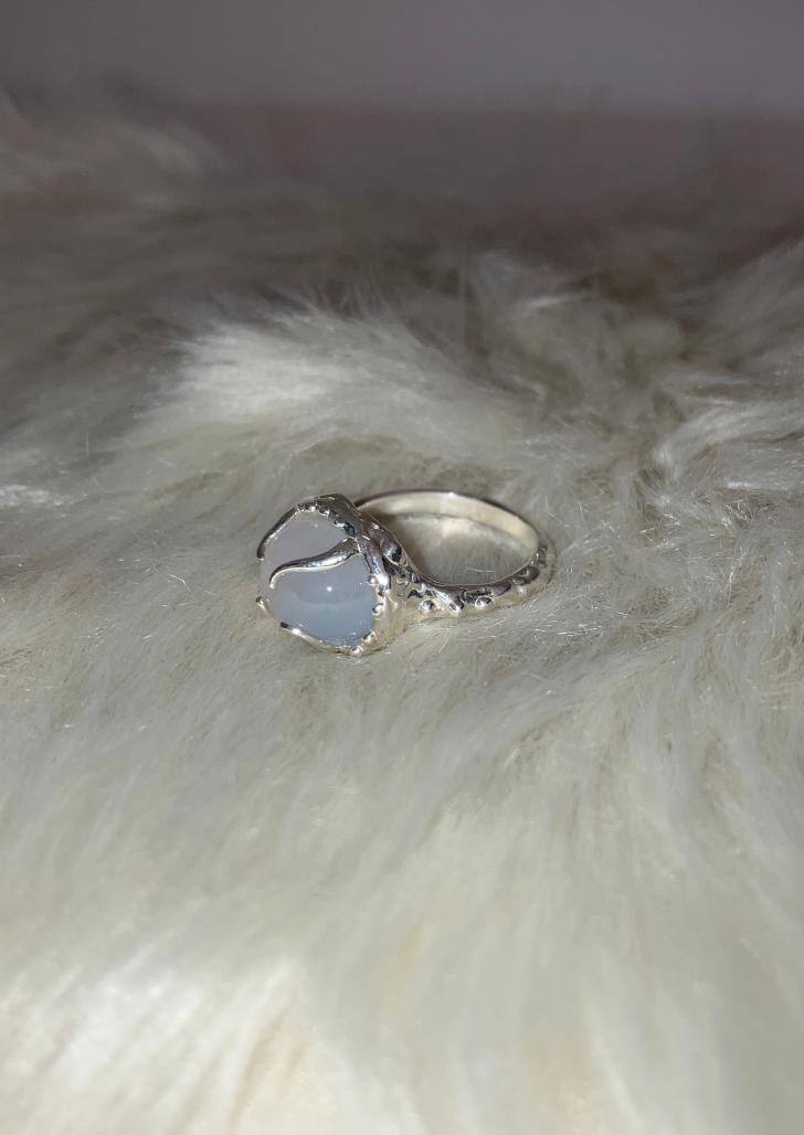 blue calcedony clasp ring