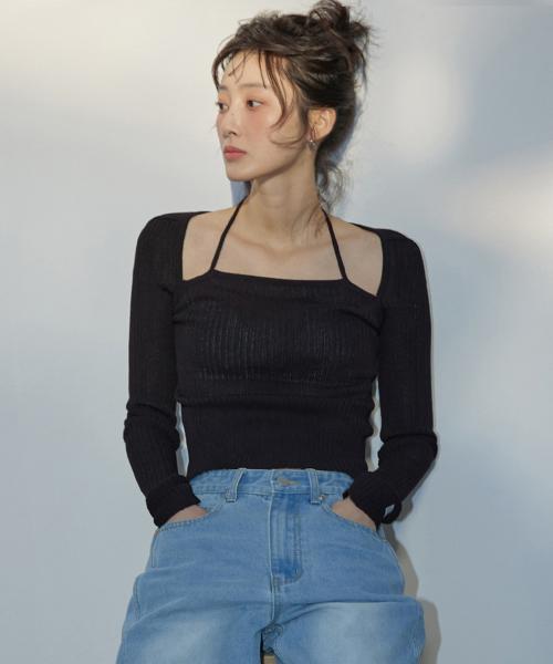 컷아웃 홀터넥 니트 탑 블랙