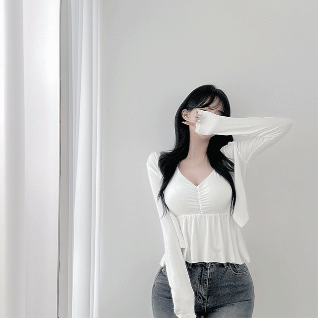 가슴모아주는 플레어 홀터 나시 가디건 세트 2 COLORS