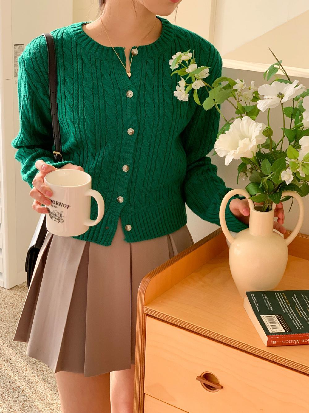 여자 봄 라운드넥 크리미 케이블 니트 긴팔 꽈배기 버튼 가디건 아이보리 연핑크 소라 그린