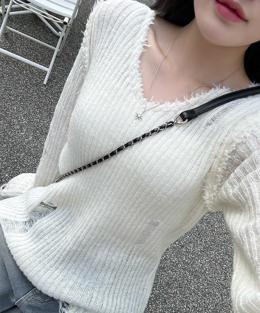 멜트 브이넥 빈티지 울 니트