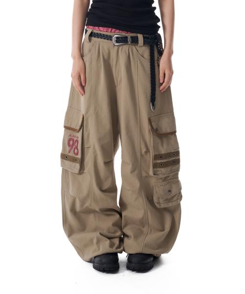 98 Knee Pin-Tuck Contrast Cargo Pants (Beige)