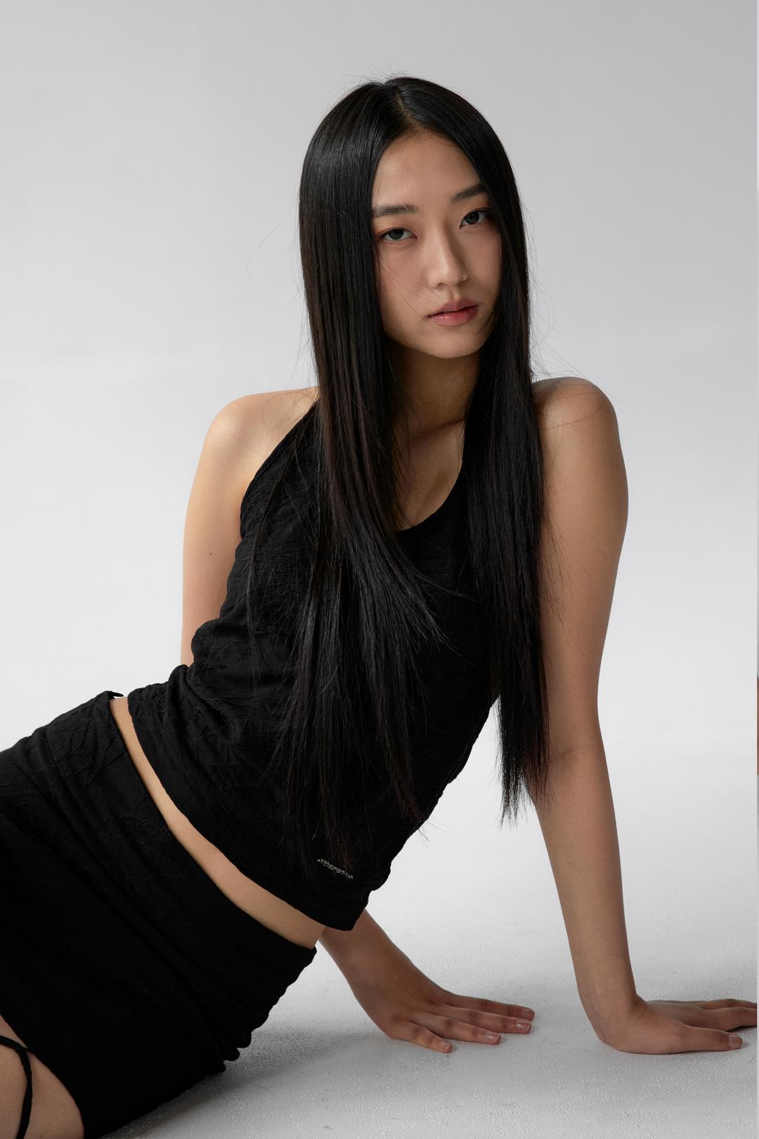 Rose halter top 001