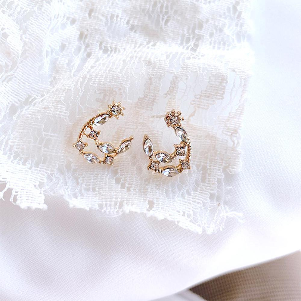 [무배/은침] 하프문 큐빅 귀걸이