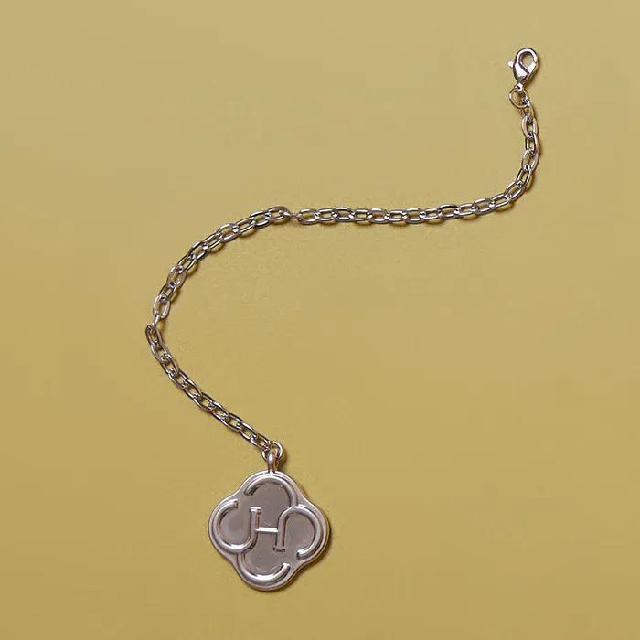 Heeari Signature Logo Charm 히어리 시그니처 로고 참