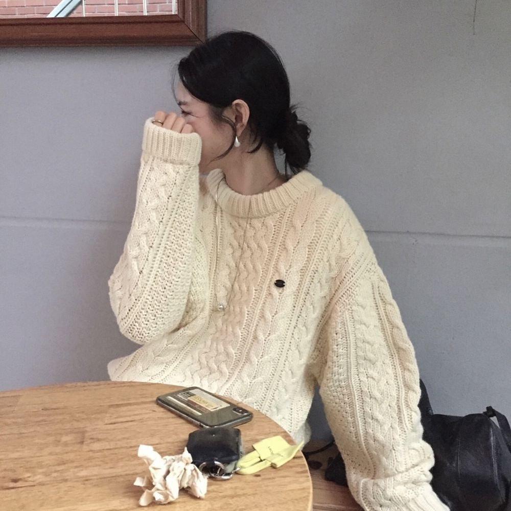 Woody cabel knit