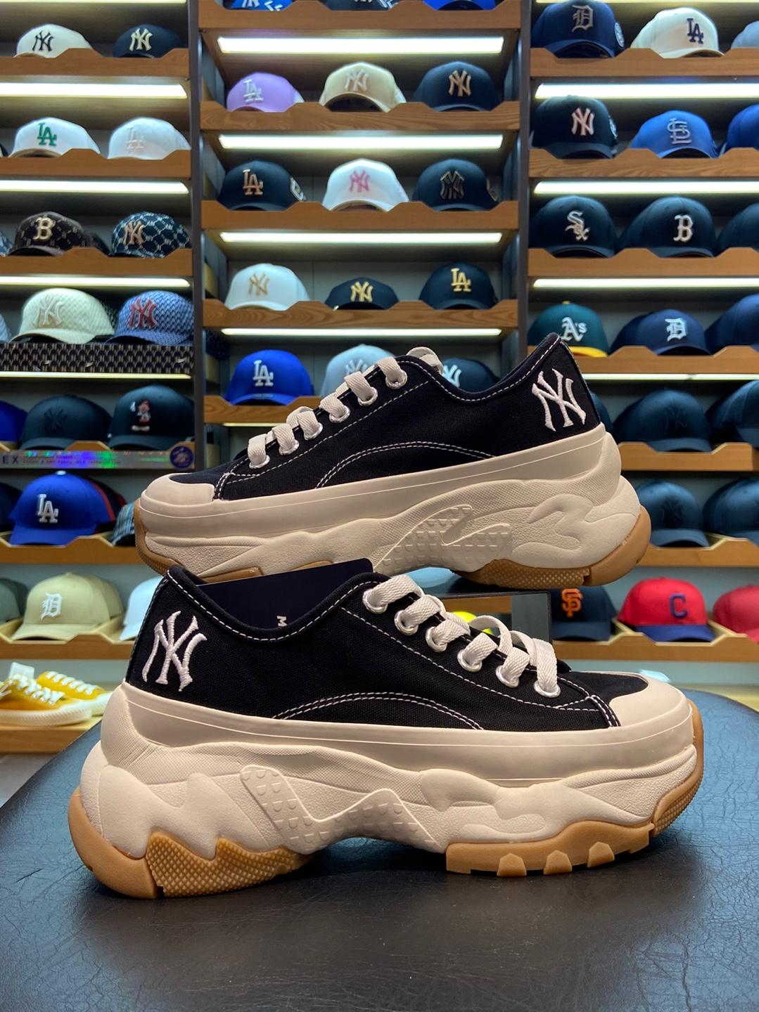 MLB 공용 청키 하이 로우 뉴욕양키스 (32SHU2111)