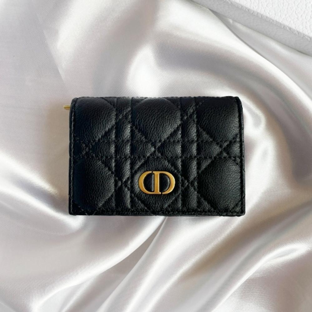 디올 카로 CARO XS 지갑 써플 카나쥬 S5132