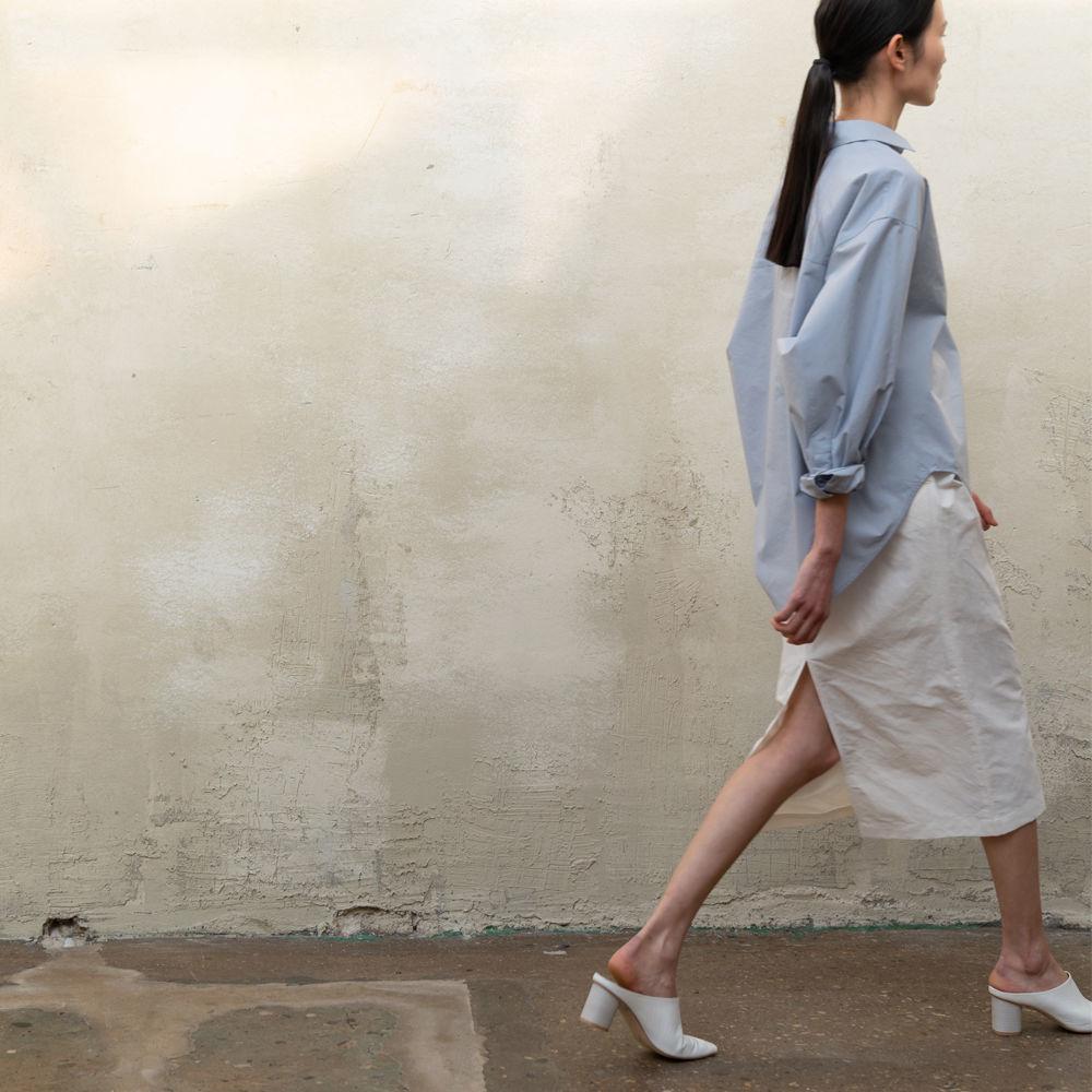 V box shirt (skyblue)