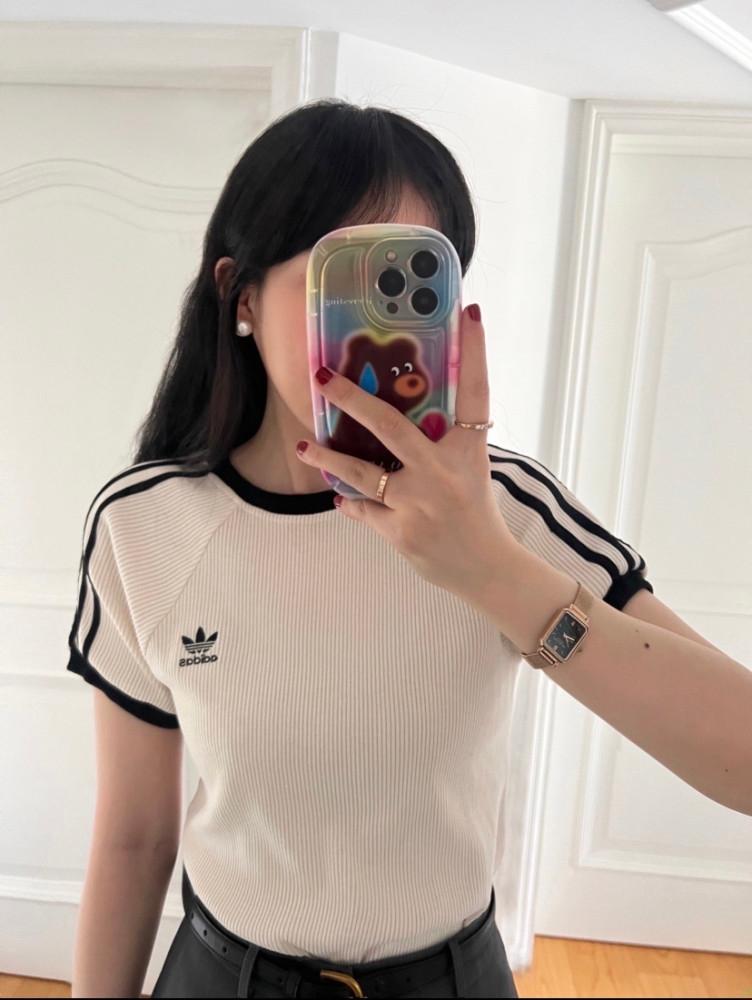 아디다스 우먼스 3선 스트라이프 슬림 캐주얼 반팔티셔츠 IC5463