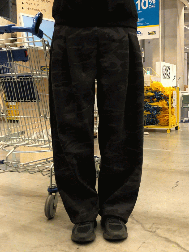 Camo wide sweat pants 2C