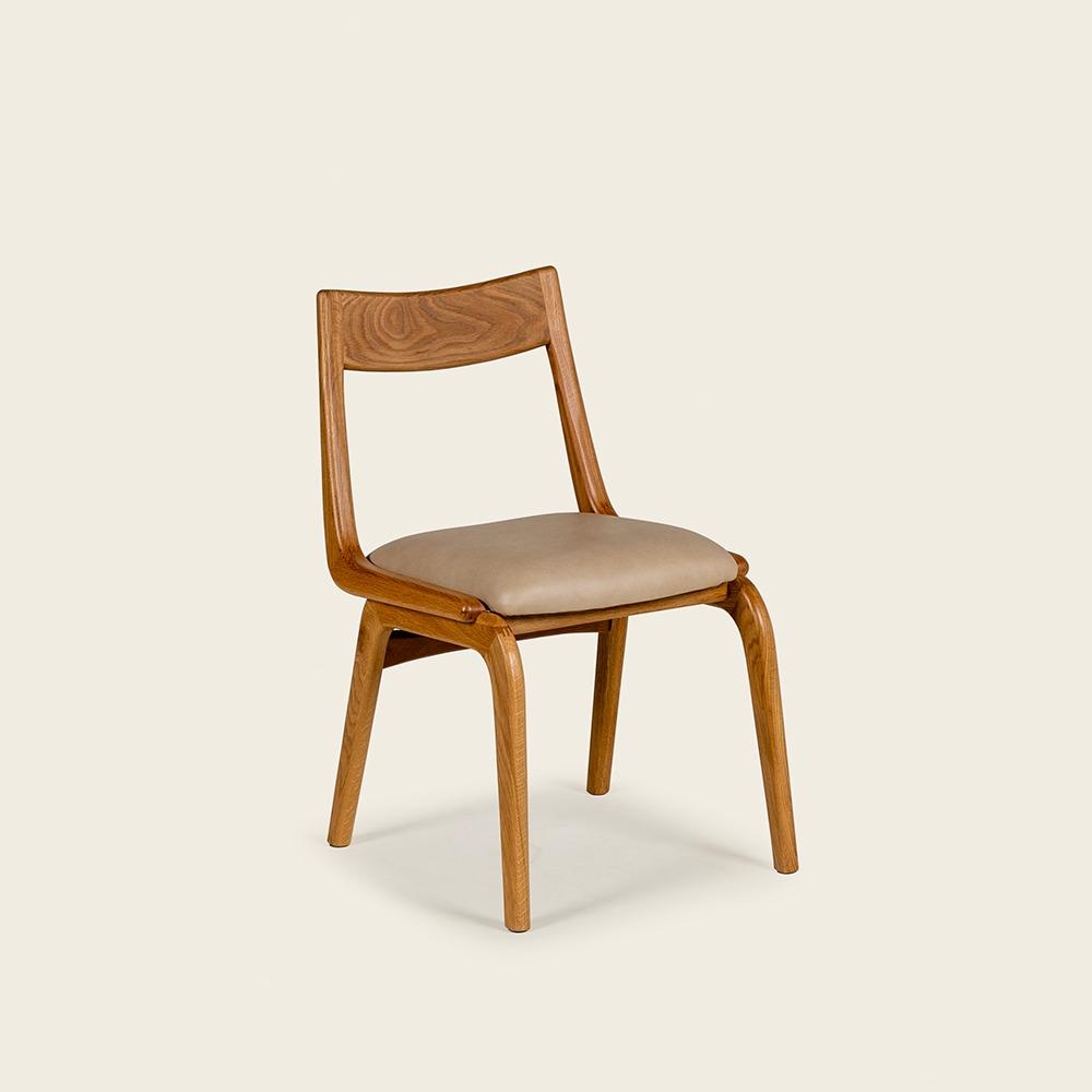 쿠르보 의자 01 오크