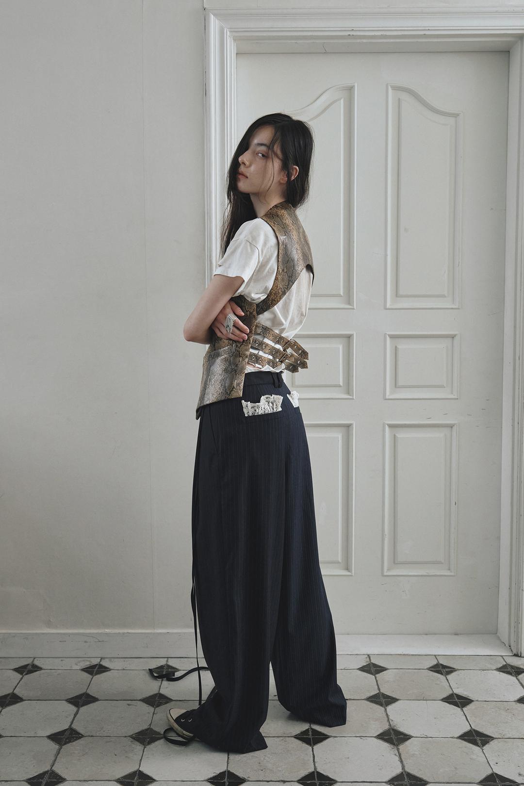 CONTRAST STRIPE HANDKERCHIEF TROUSERS