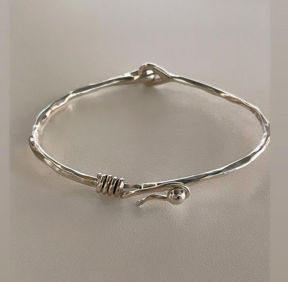 Knot twist ball bracelet