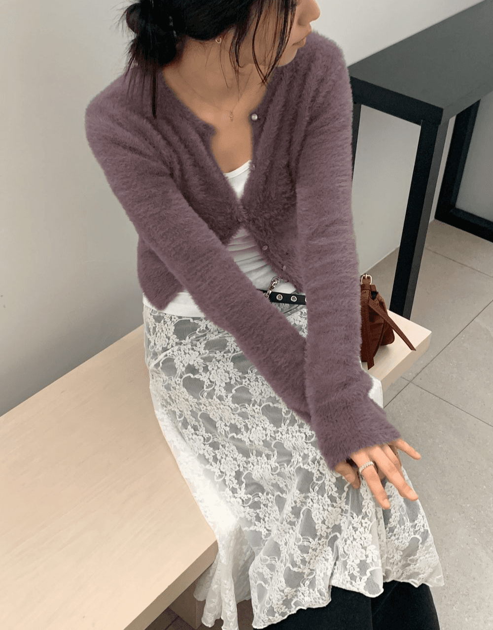 우누 [당일발송] 언발 레이스 스커트 (1 color) 레이어드 언발란스 화이트 펀칭 밴딩 롱 시스루 미디 치마