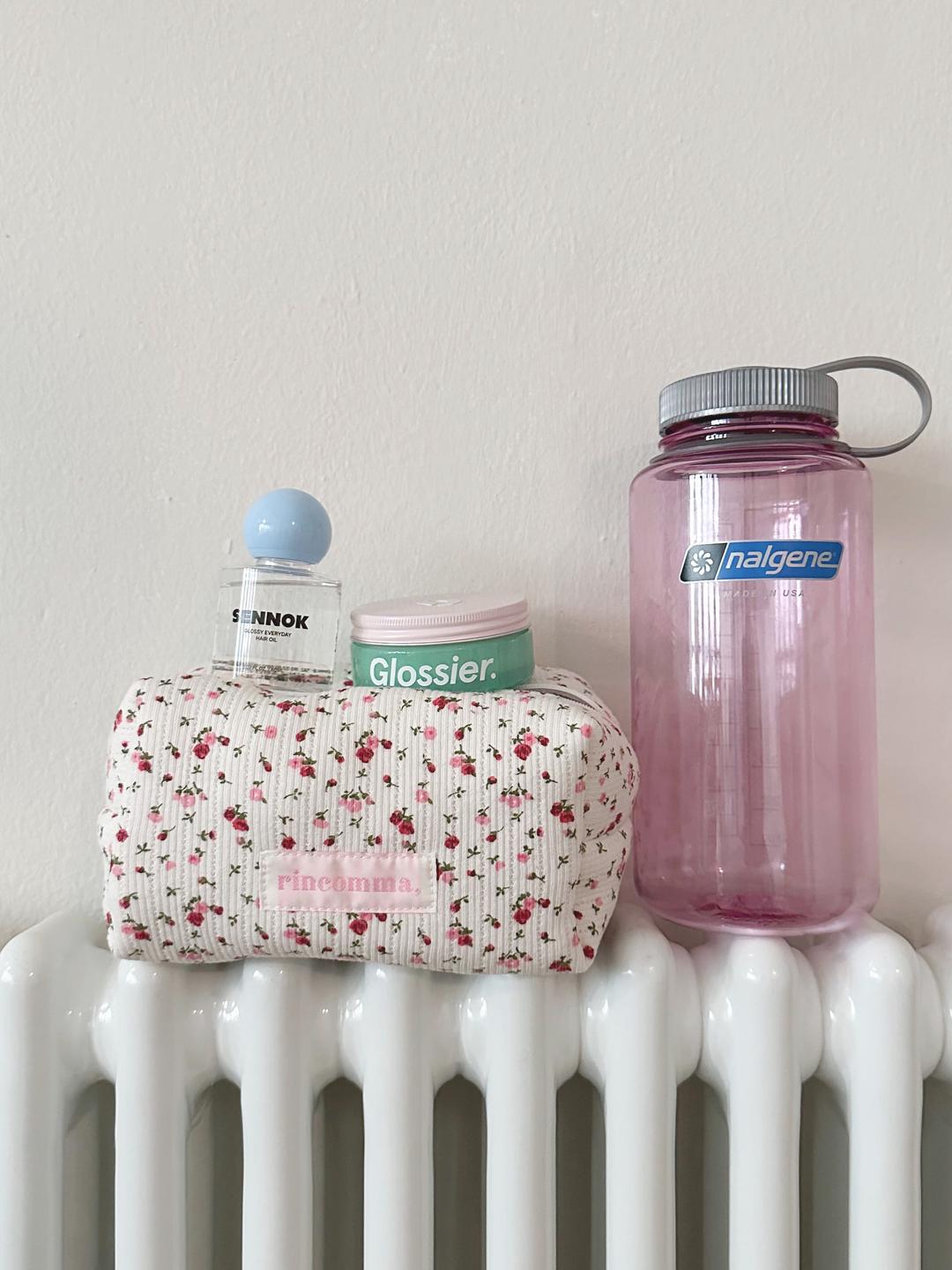 small flower pattern rectangle pouch