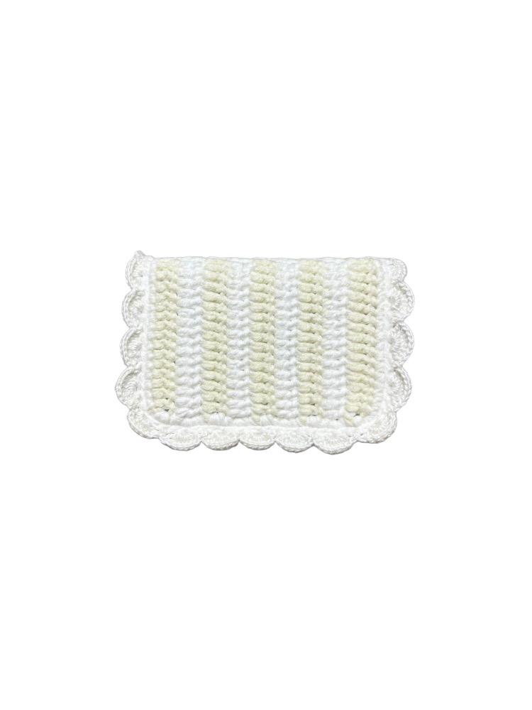 compact card wallet / vanilla lace