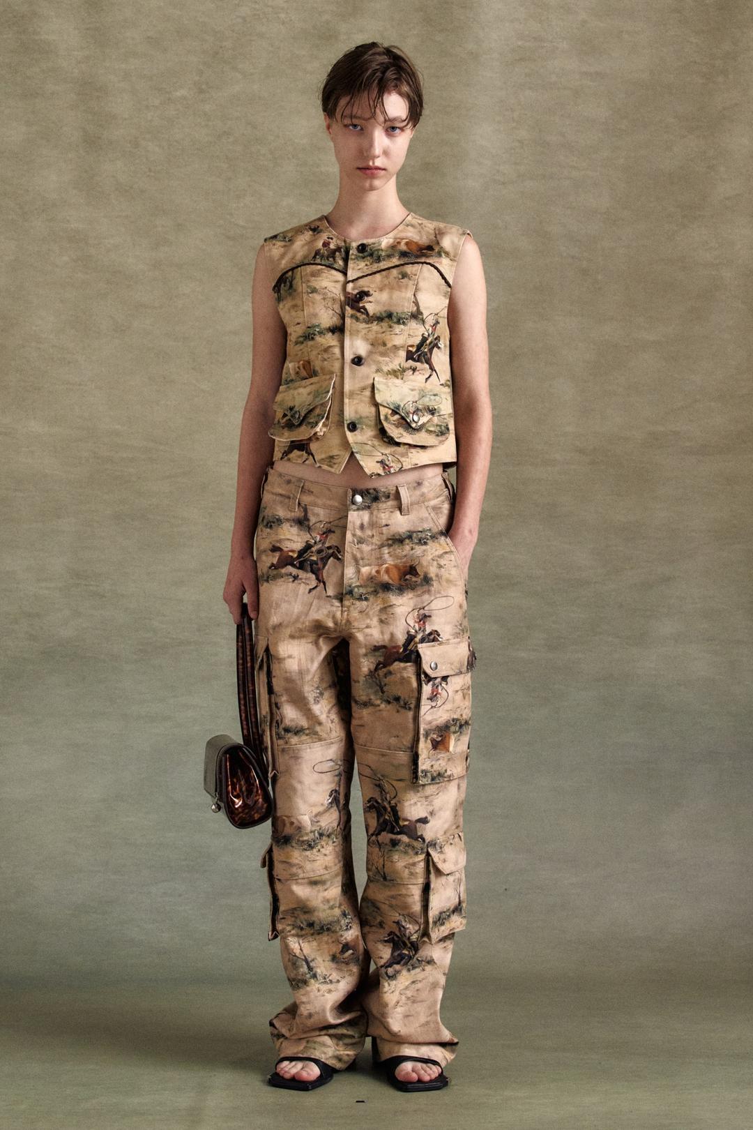 UNISEX COWBOY PRINTED CARGO JEANS apa811u(BEIGE)