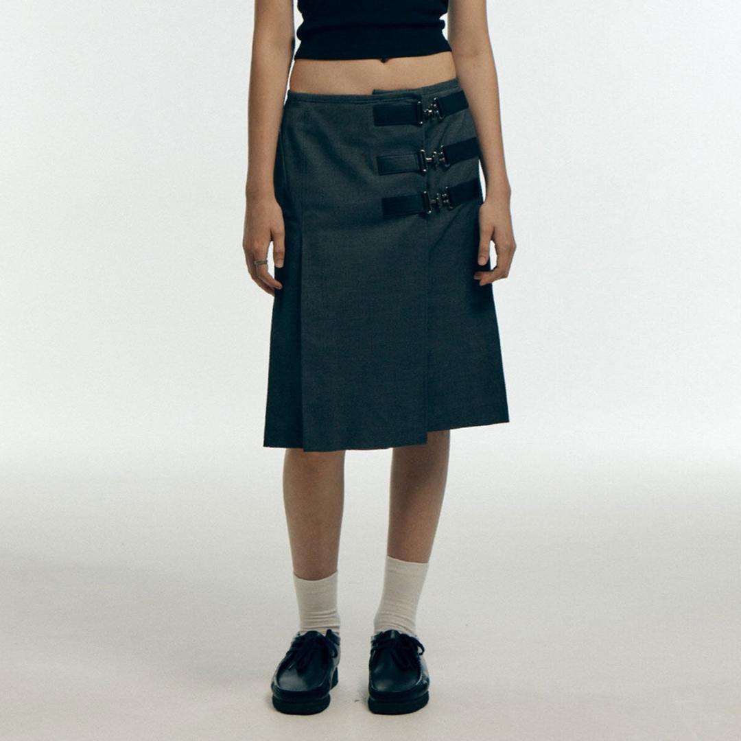 buckle midi skirt