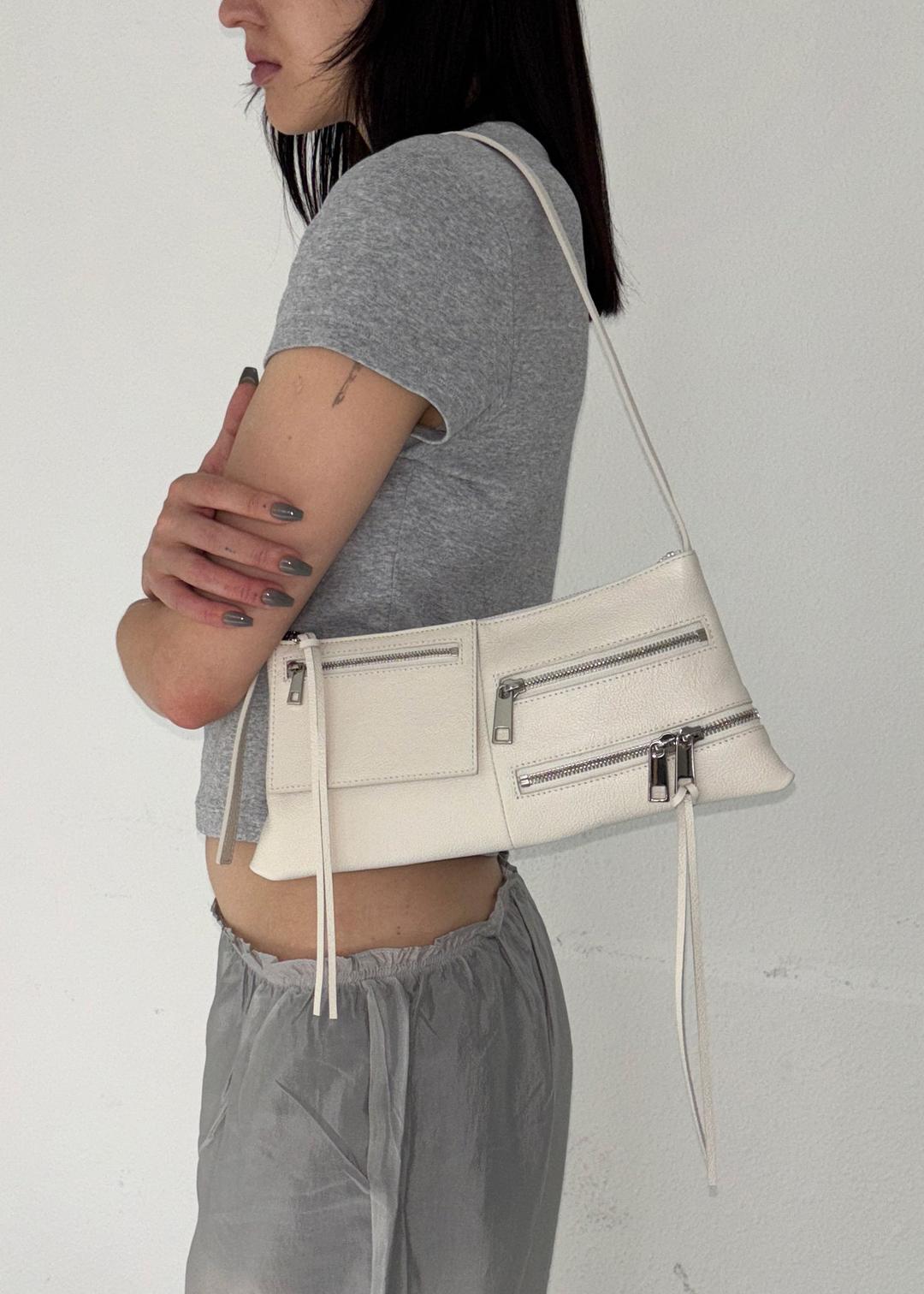 ZIIP BAG OFF-WHITE — EECHAEROI