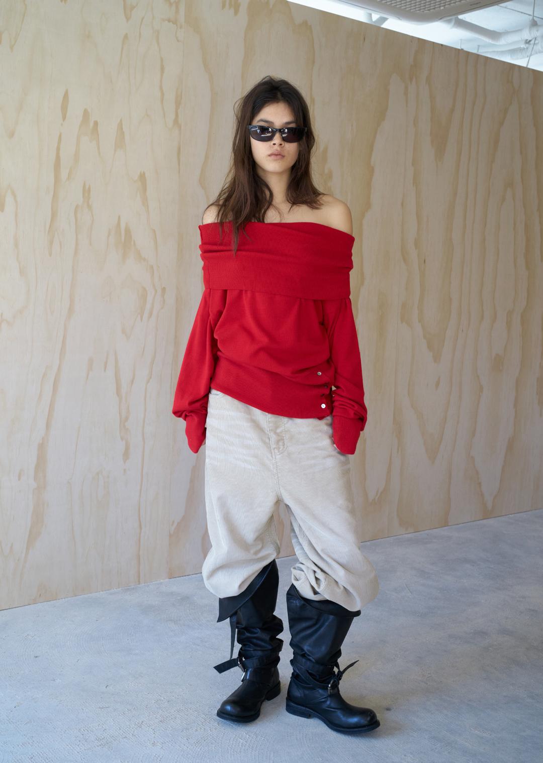 RIBBED HEM OFF-SHOULDER KNIT TOP RED