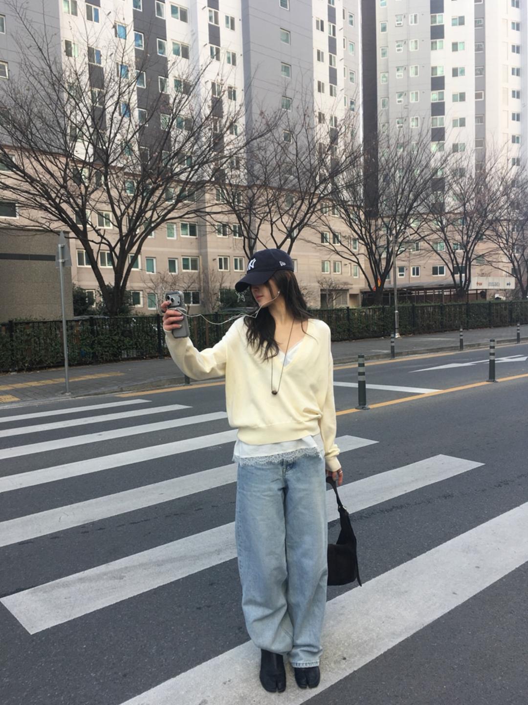 deep v-neck knit (3color)🔖nof pick