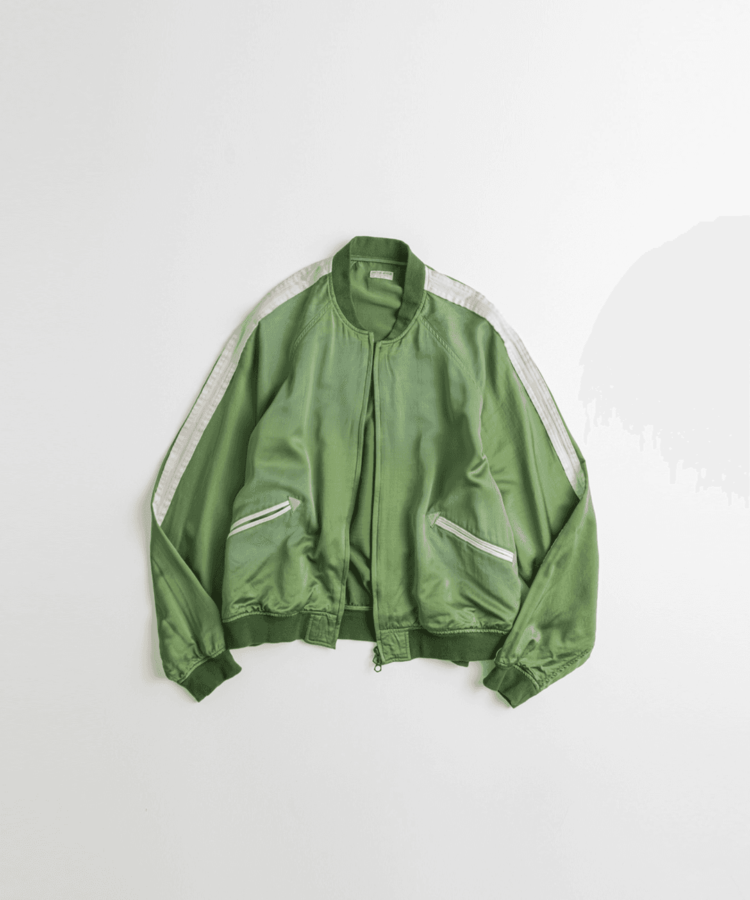 WASHED WOOL SOUVENIR JACKET  "grass\"