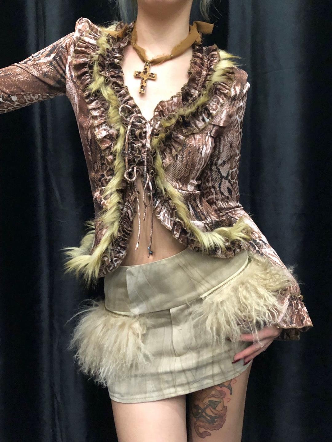 Khaki mini skirt with safety pants (fur is removable)