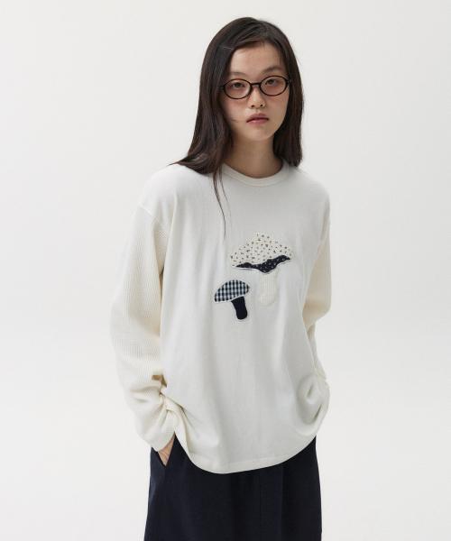 FLOWER MUSHROOM PATCH SWEATSHIRT, IVORY
