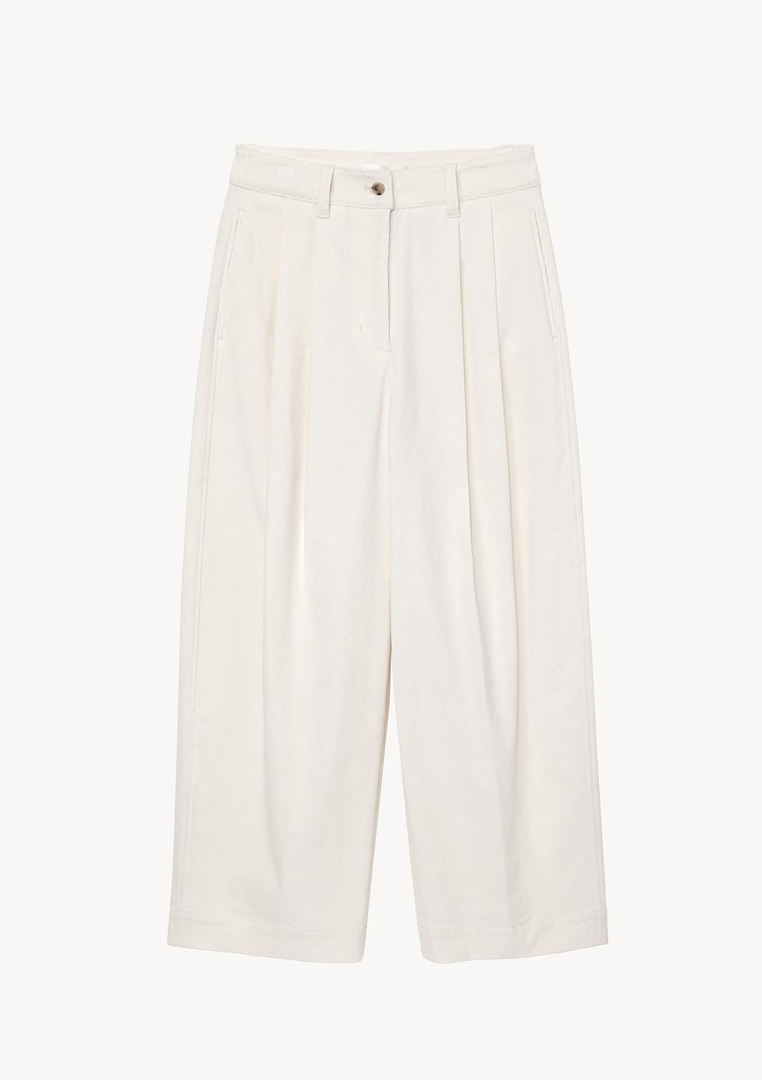 Corduroy Two Tuck Wide Pants in White
