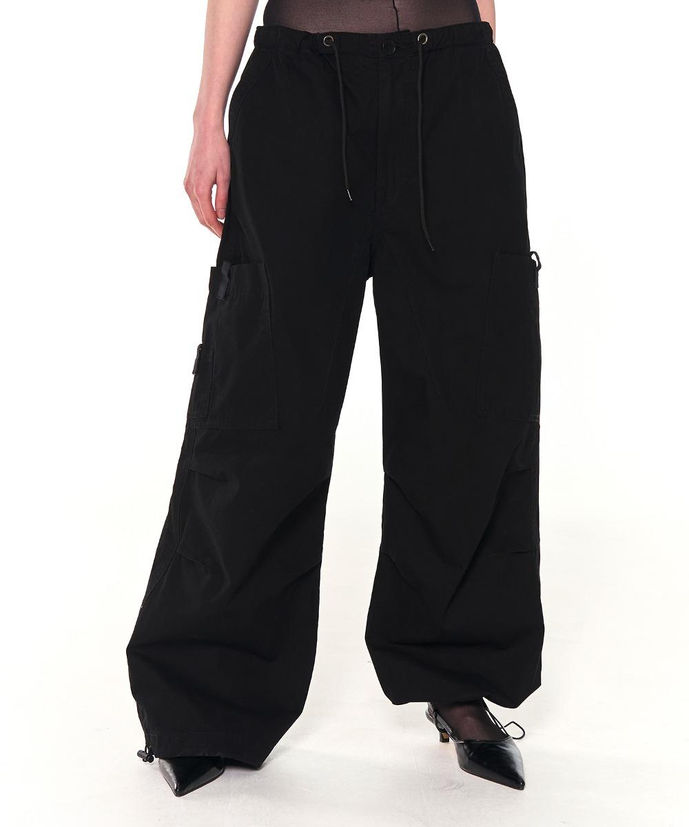 VINTAGE PARACHUTE CARGO PANTS (BLACK)