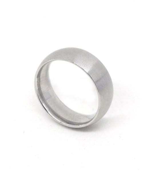 Round bold ring