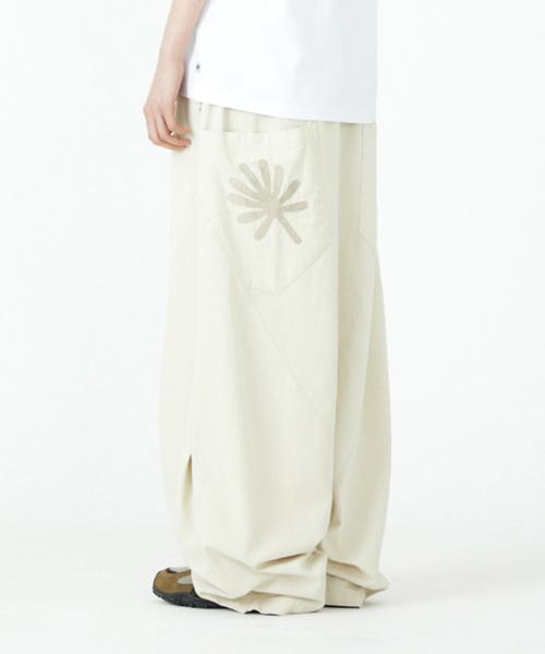 DD structure balloon chino pants (CREAM)