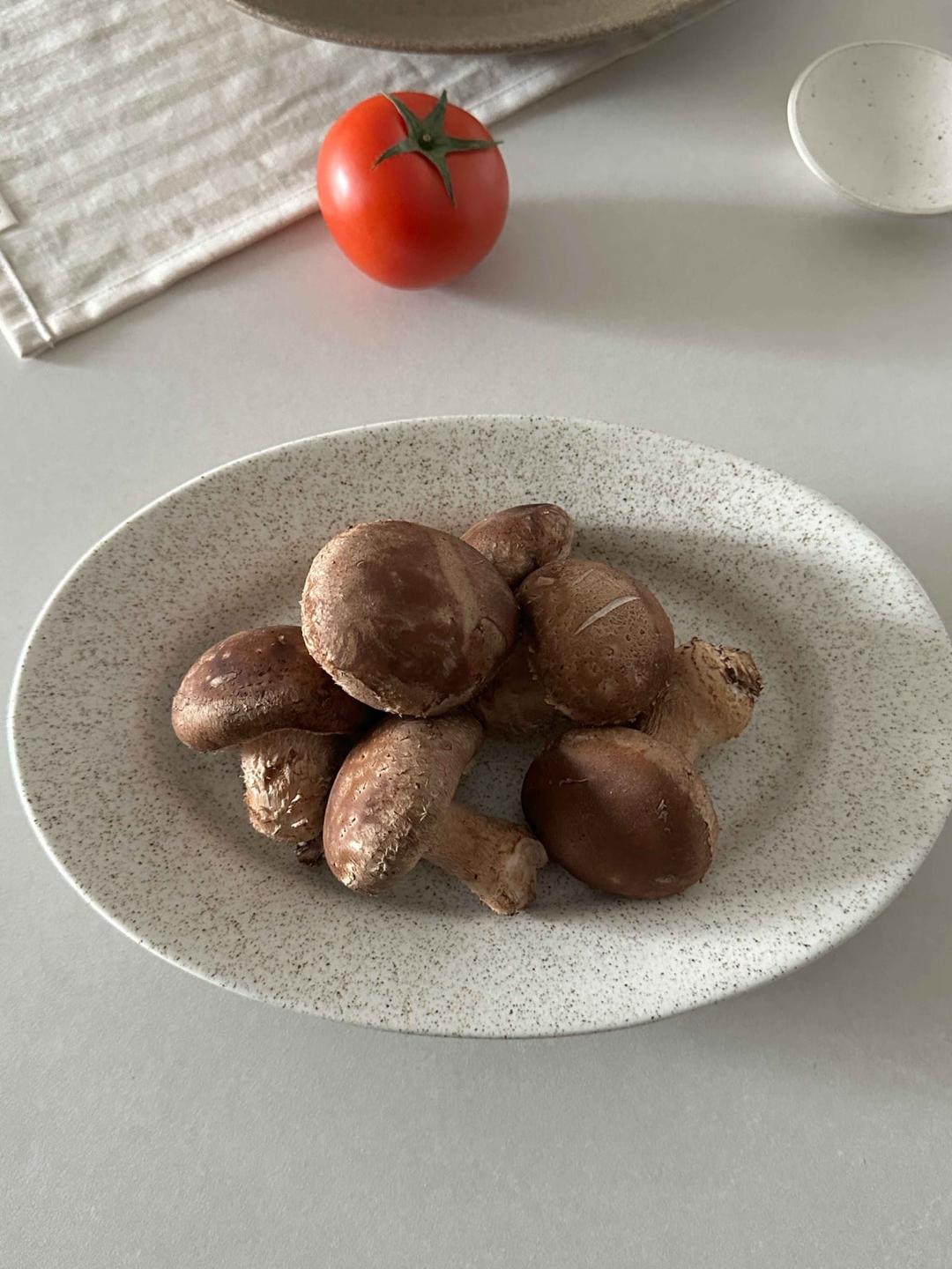 sand oval plate - ivory