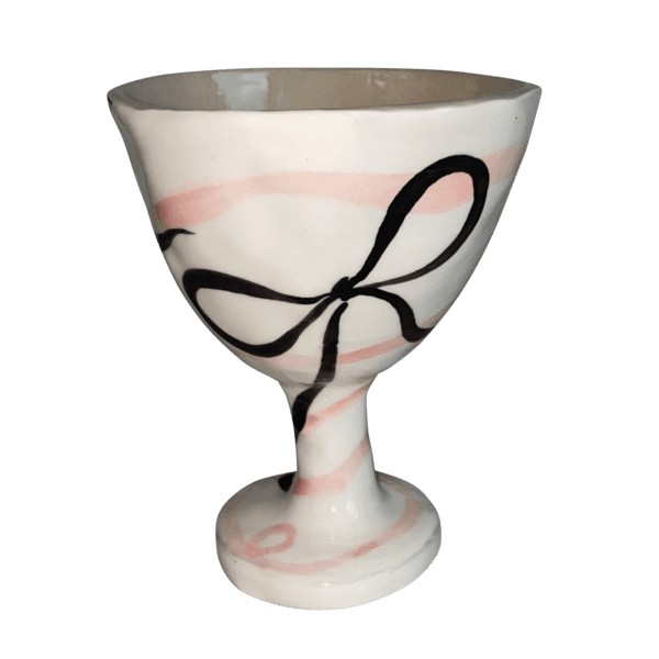 Black ribbon bowl