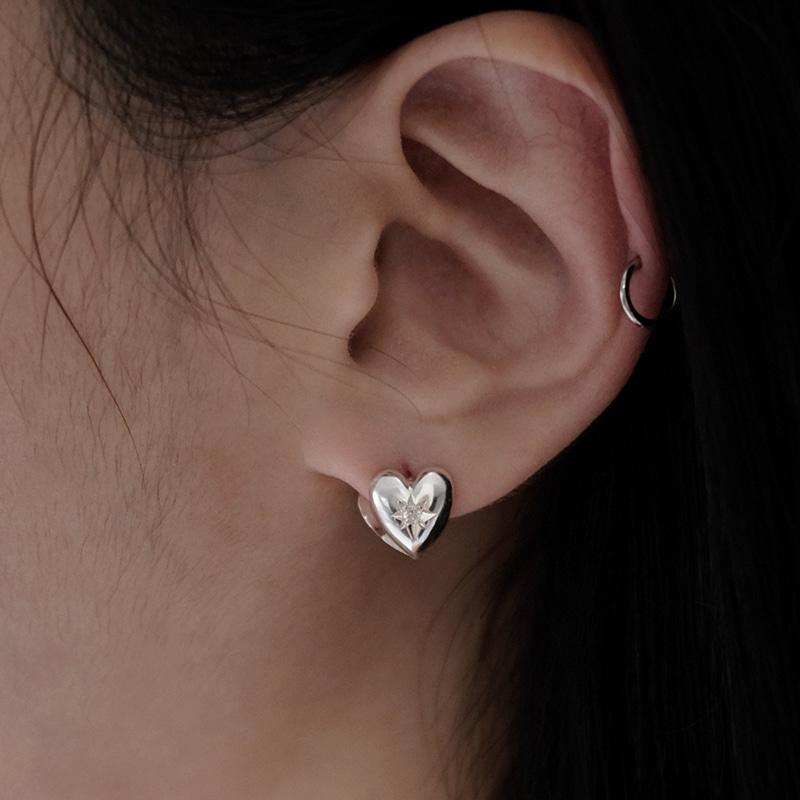 Sparkle heart one touch earring.