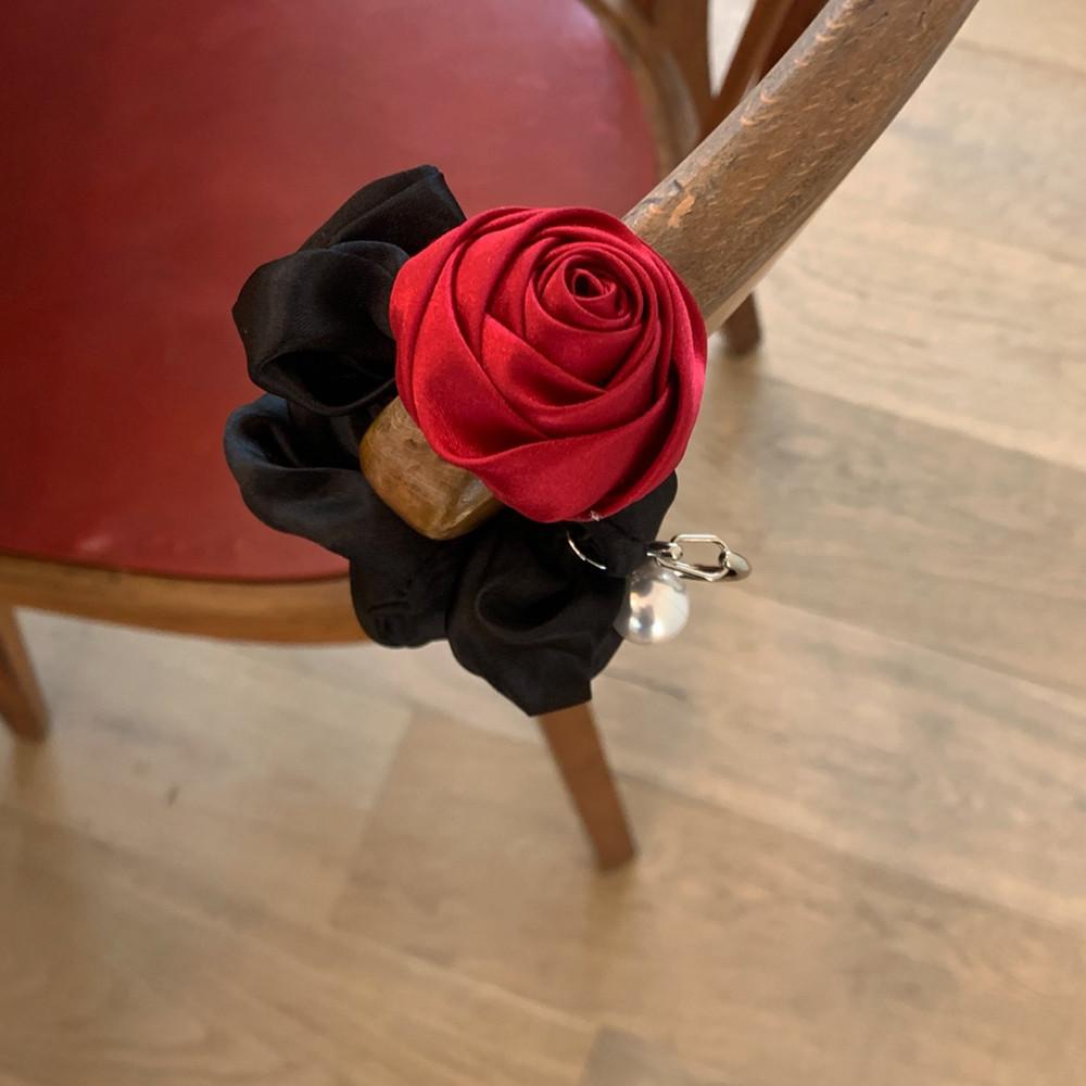 [홀인원 handmade] 로즈 펄 추 헤어 스크런치