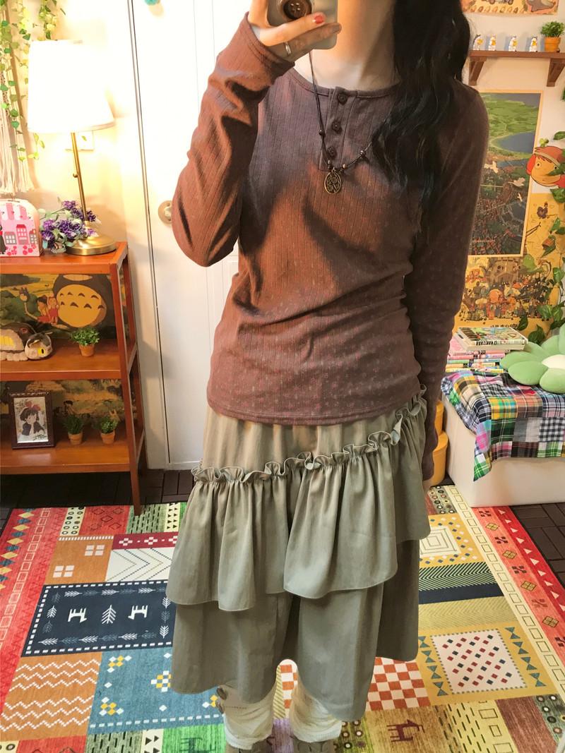 Daisy button T ( brown )