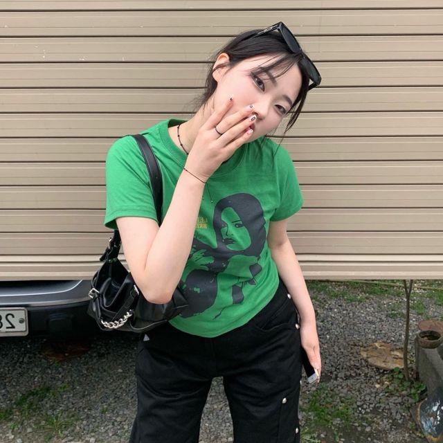 [전색상 모델소장] 허그캣 세미 크롭 반팔티