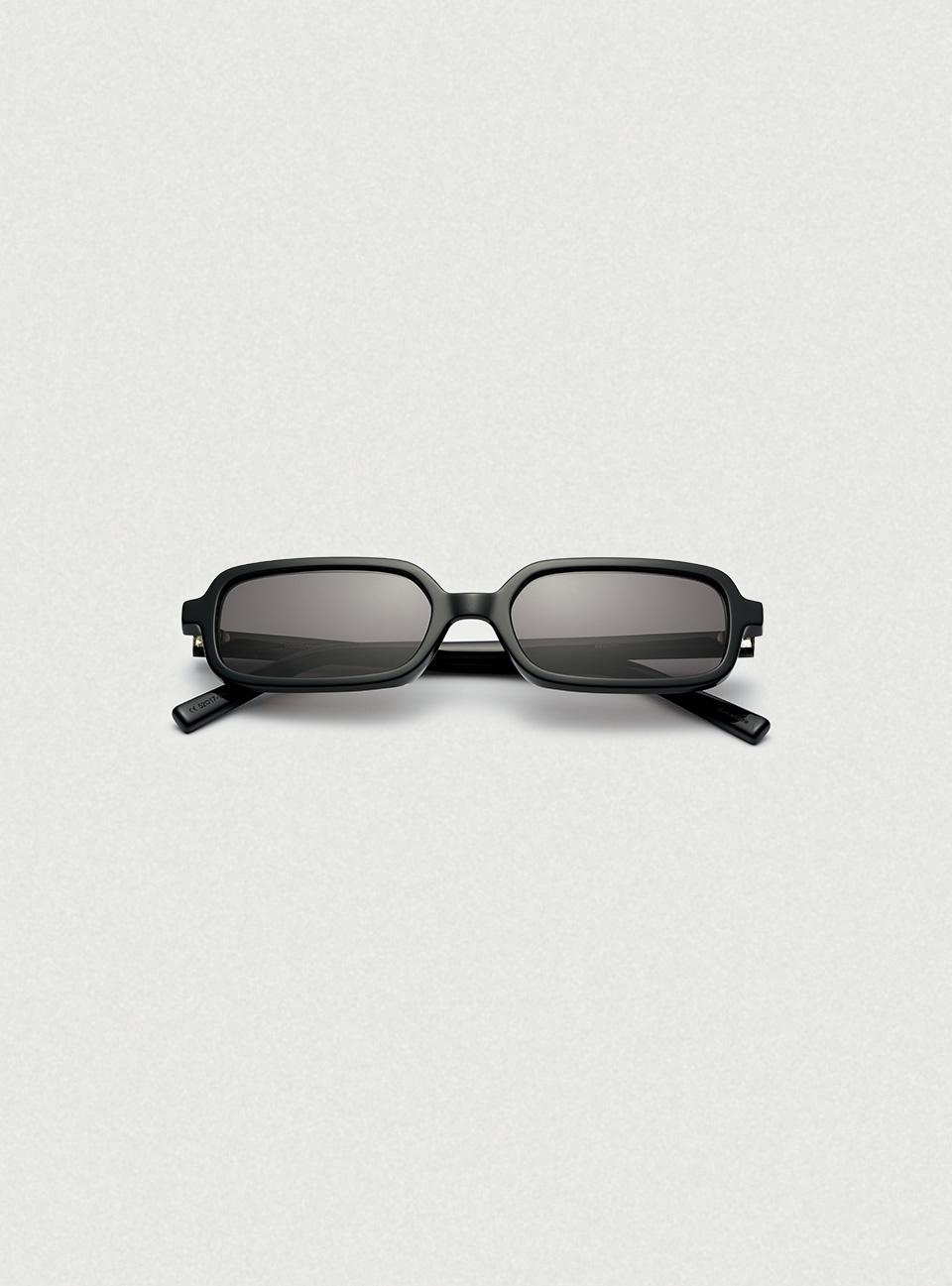 Brontë Square Sunglasses_Black