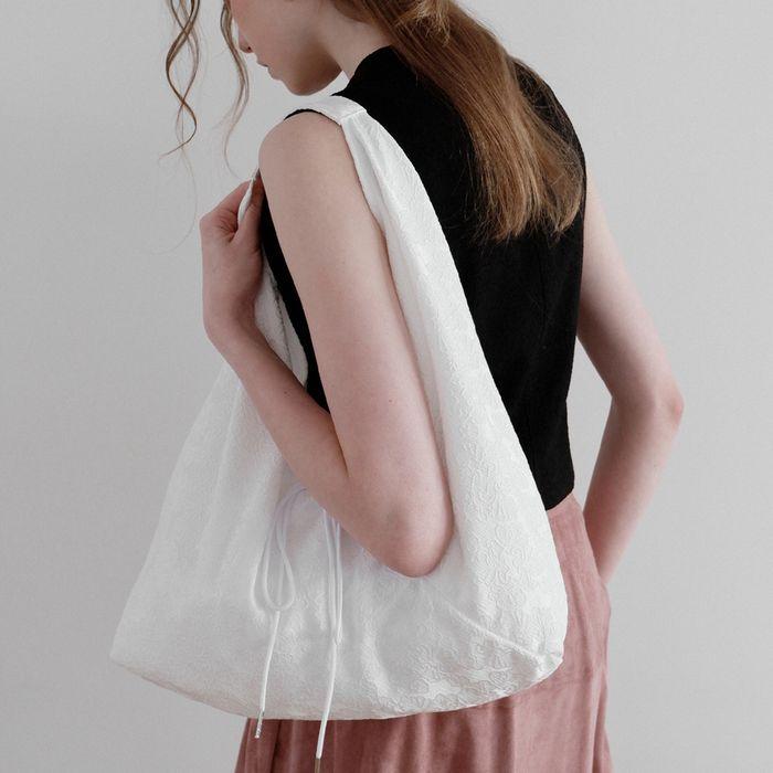 Jeanne Flower Jacquard Shoulder Bag_White