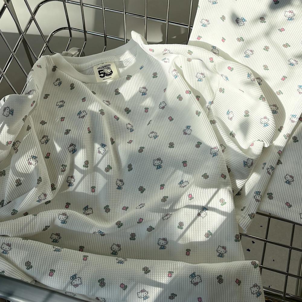 프릭스스토어 헬로키티 홈웨어 상하의 세트 2Color