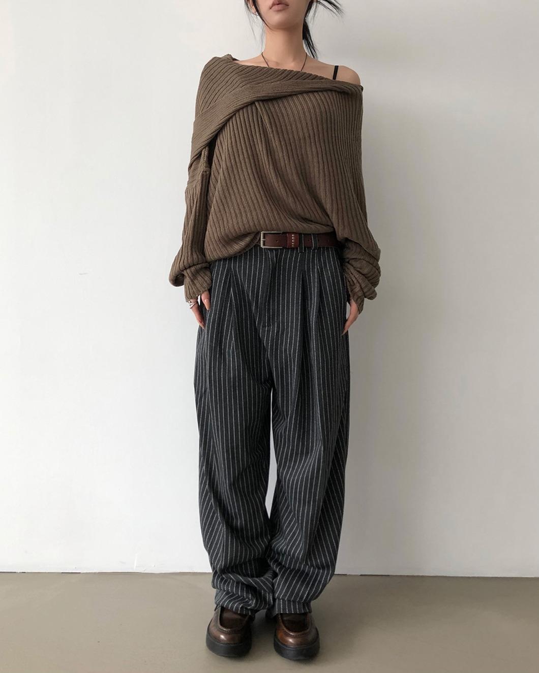 [UNISEX] Stripe Curved Slacks