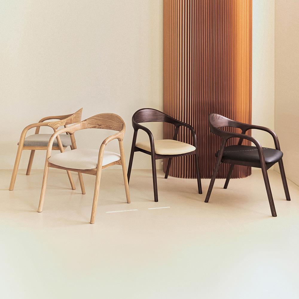 우드띠어리 나무의자 식탁 원목 의자 다이닝 월넛 아르띠 체어