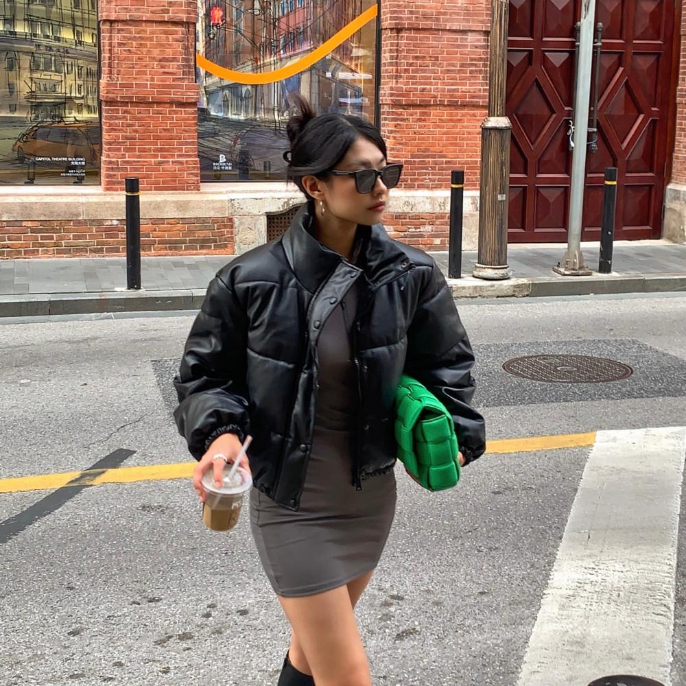 [무배] 무광 레더 숏패딩