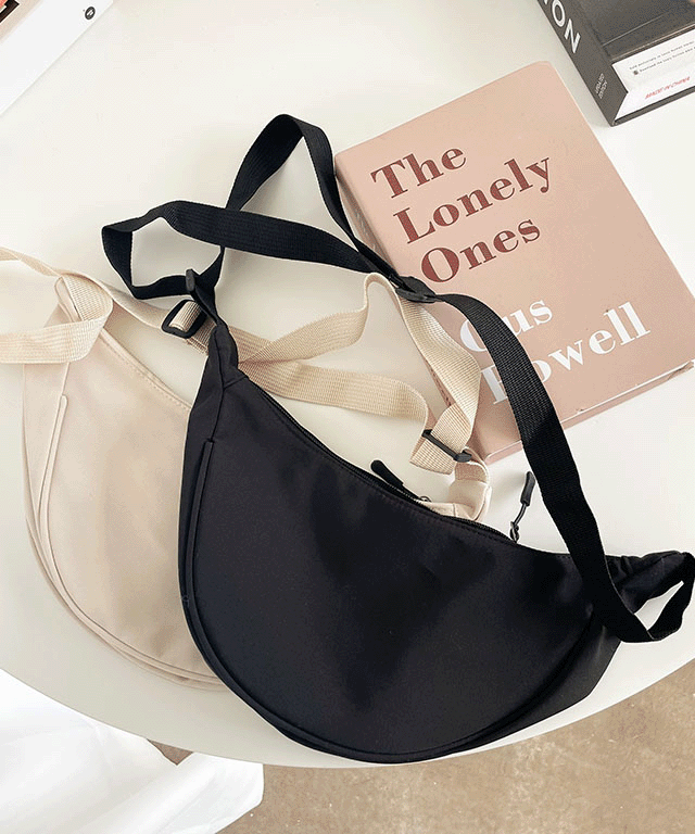 [당일발송] 미니 반달 크로스 가방 무지 캔버스 에코 데일리백