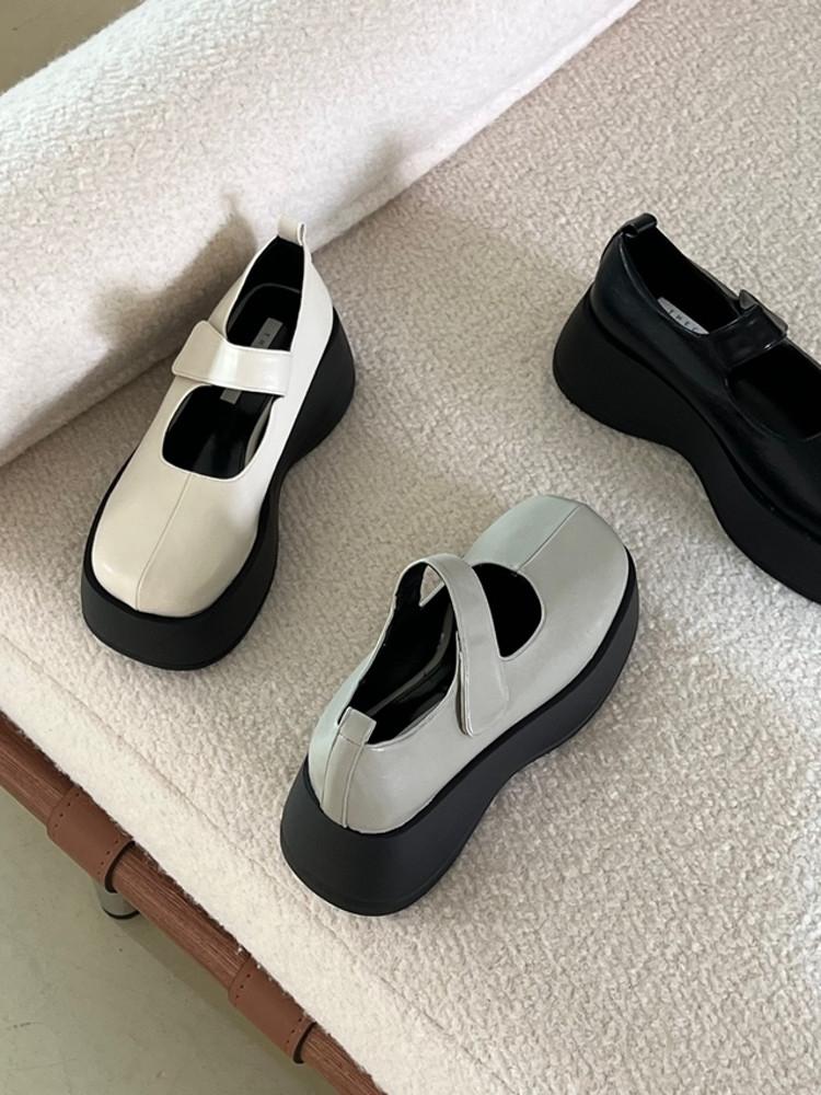 데일리 간절기 스퀘어 플랫폼 절개 통굽 키높이 벨크로 메리제인 로퍼 6cm