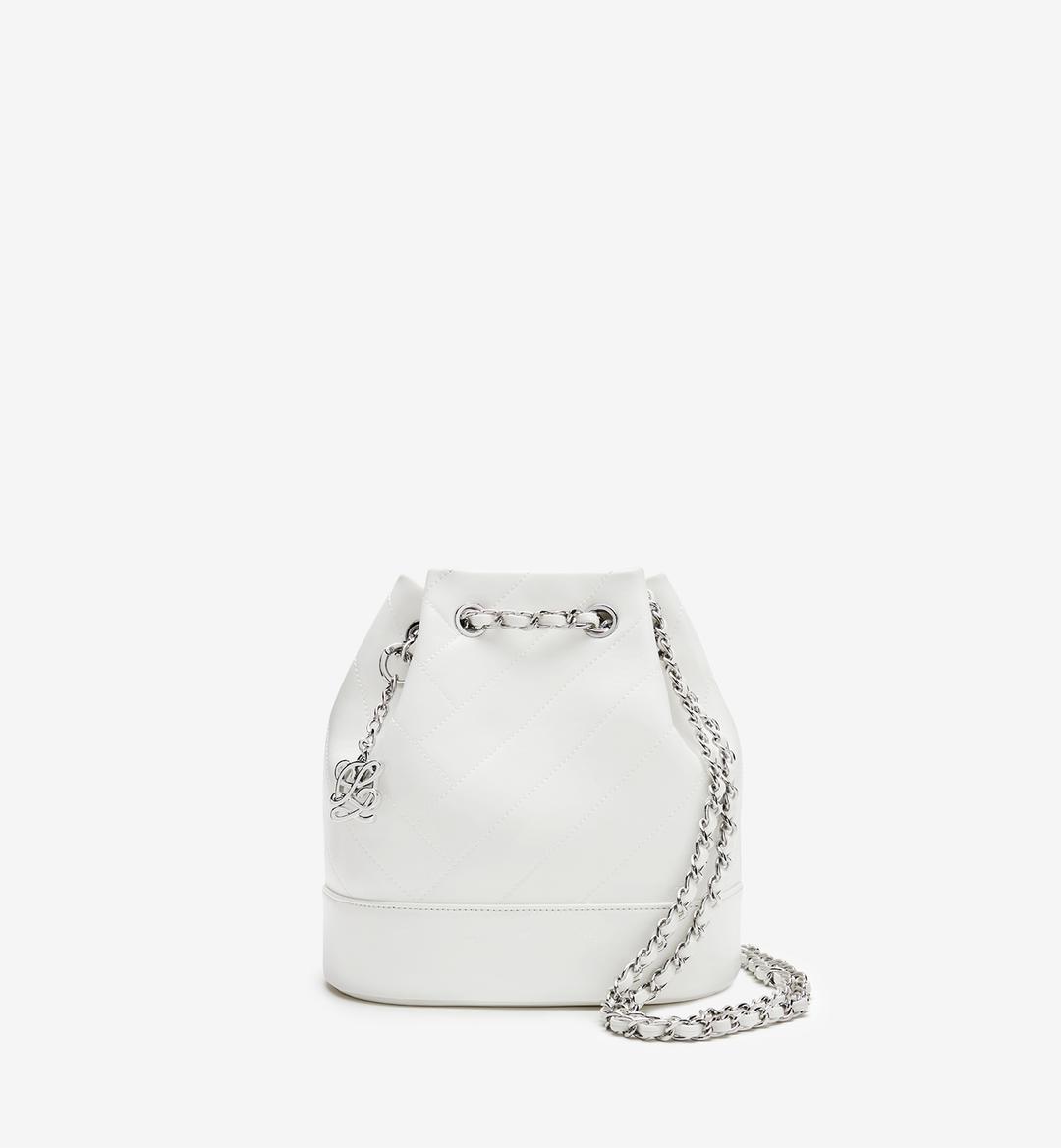 [EXCLUSIVE] 까눌레 버킷 체인백팩 HR3SD71WH