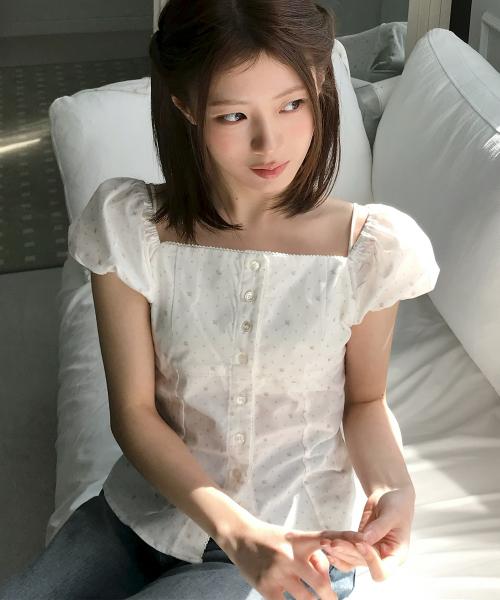 로지 레이스 블라우스 ( 아이보리 )